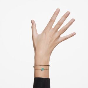 Ginger bangle
Green, Gold-tone plated